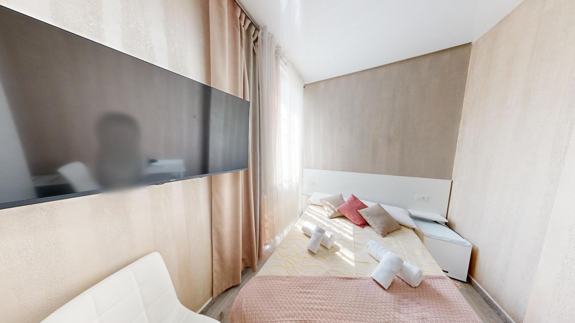 B&B Luxury House 罗镇 外观 照片