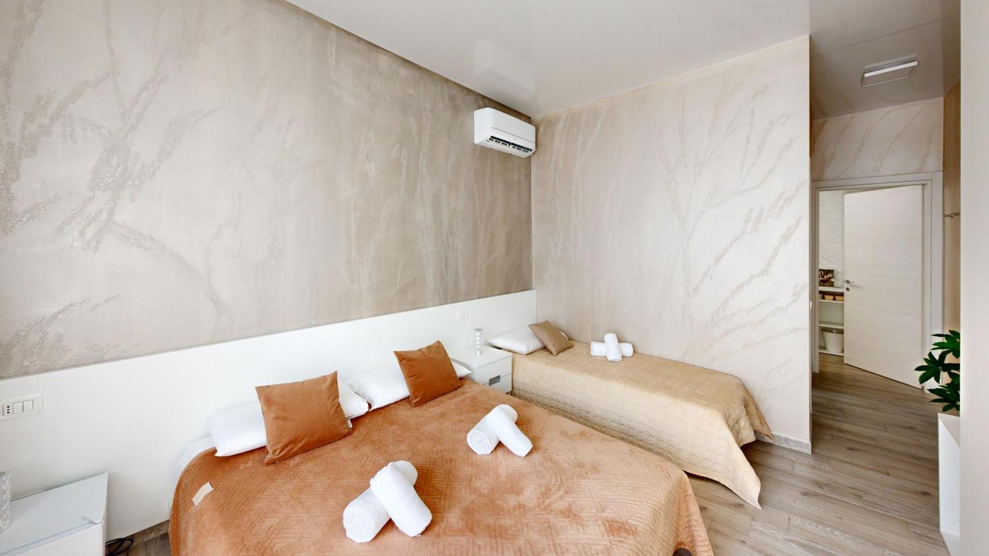 B&B Luxury House 罗镇 外观 照片