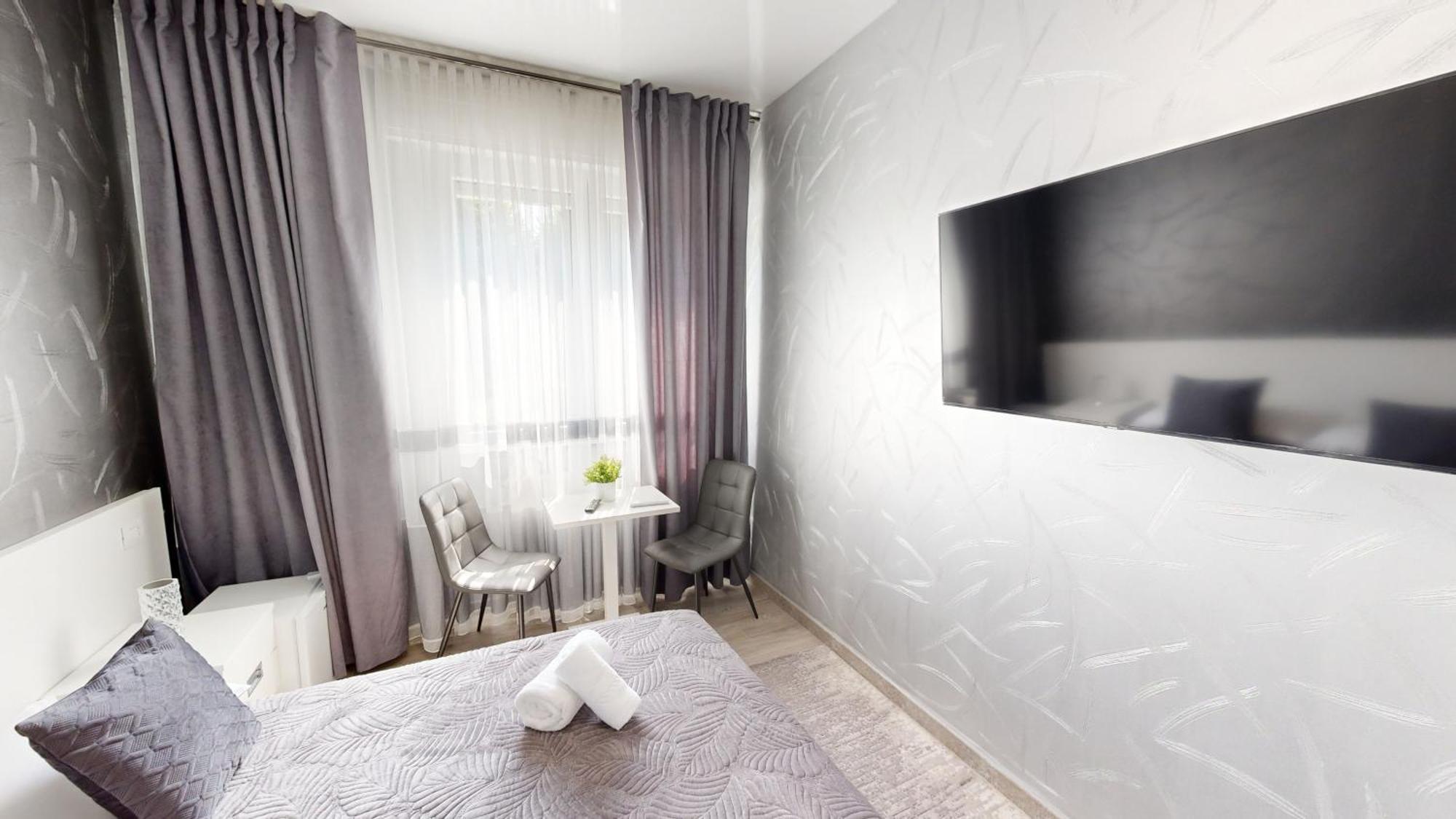 B&B Luxury House 罗镇 外观 照片
